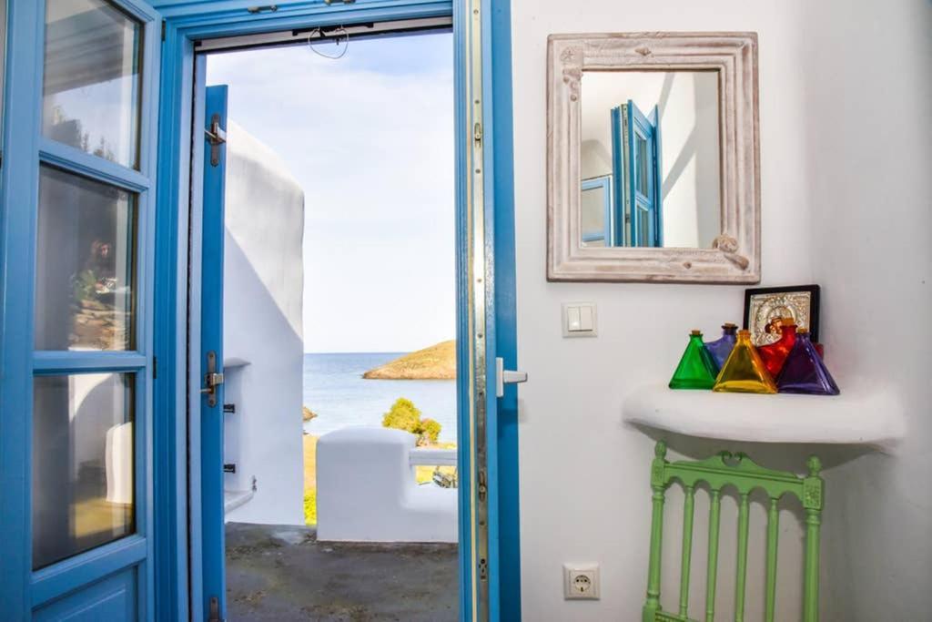 Villa Niloya Kythnos Loutra  Exterior photo